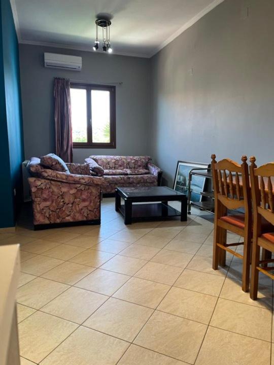 Kampos Apartment Хиос Екстериор снимка